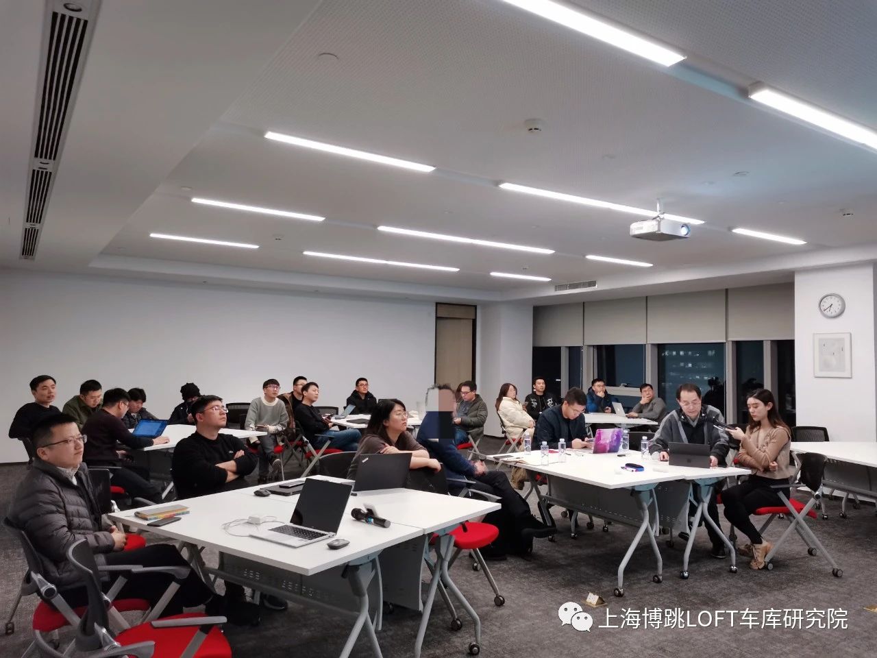 临沧杭州LOFT车库专题会